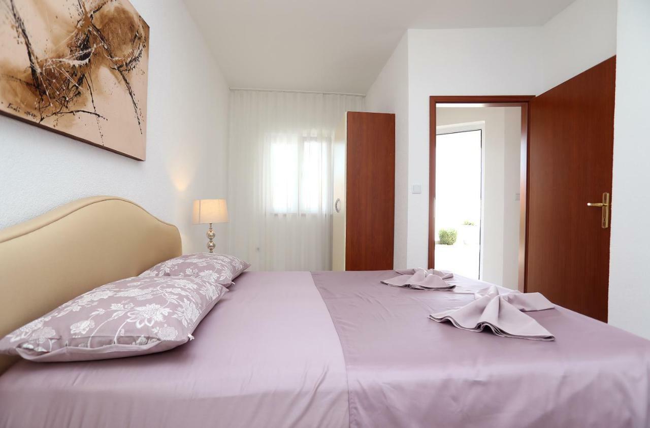 Apartment Katarina Trogir Exteriör bild